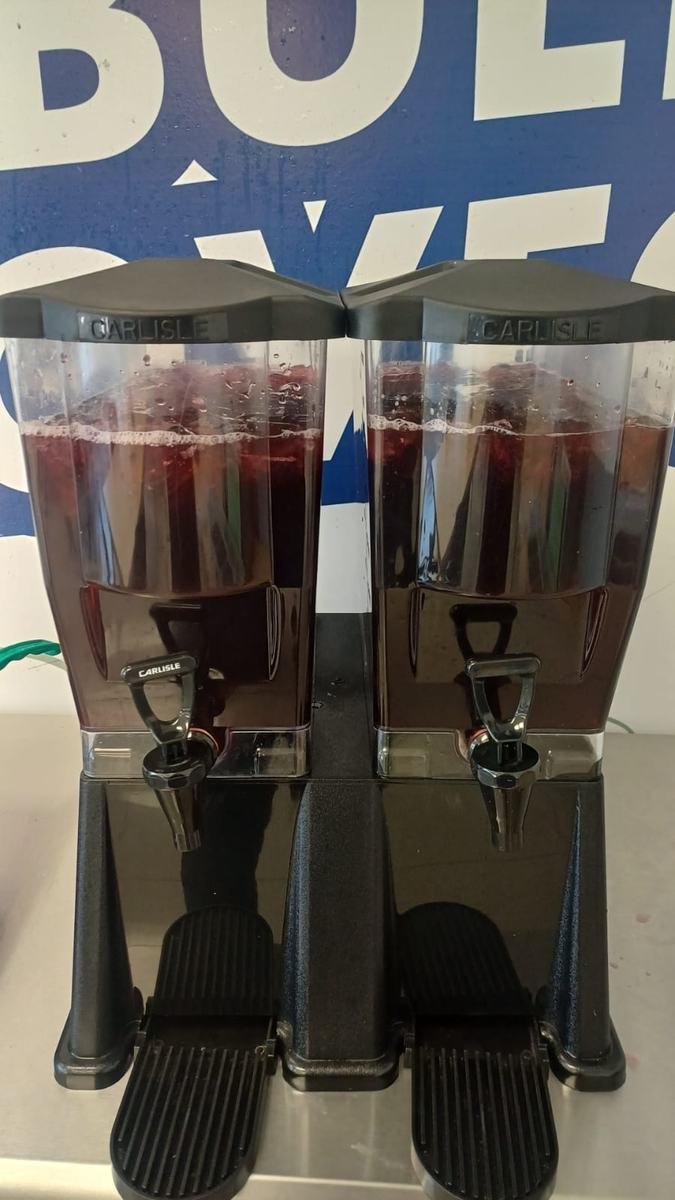 Estación de bebidas y aguas frescas